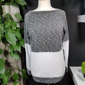 XL Grey and White Color Blocked Sweater